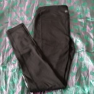 VS Knockout Workout Leggings